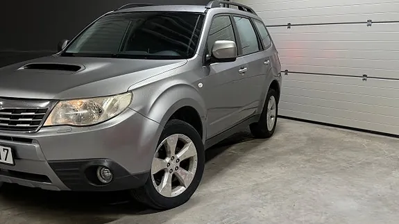 Subaru Forester 2010 photo 3