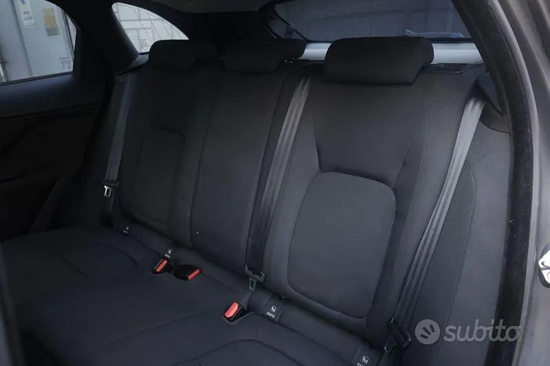 Jaguar F-Pace 2017 photo 3