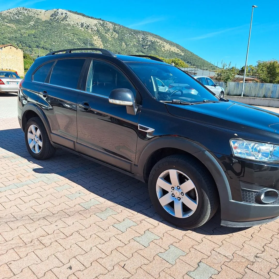 Chevrolet Captiva 2012 photo 2