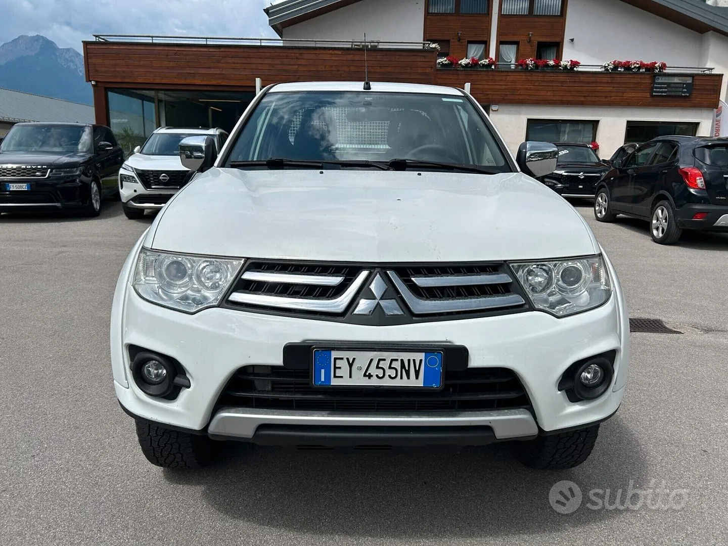 Mitsubishi L200 2015 photo 2