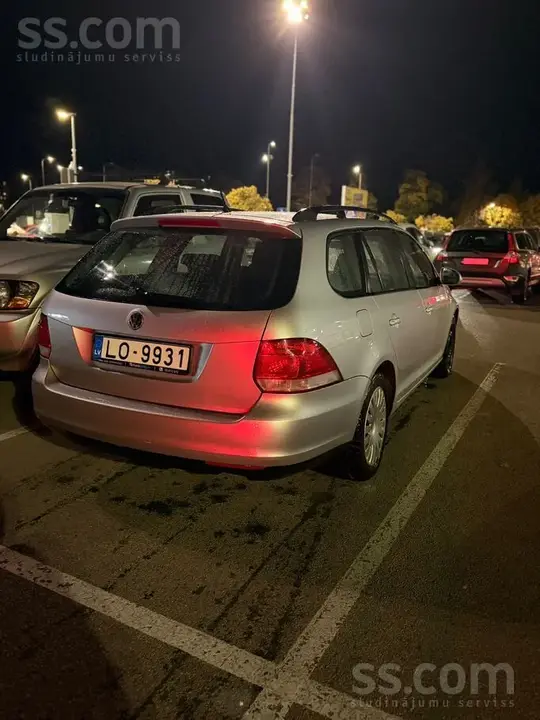 Volkswagen Golf 5 2009 photo 2