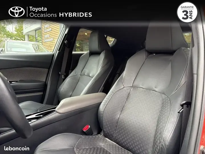 Toyota C-Hr 2020 photo 3