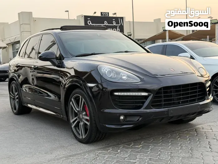 Porsche Cayenne 2014 photo 2