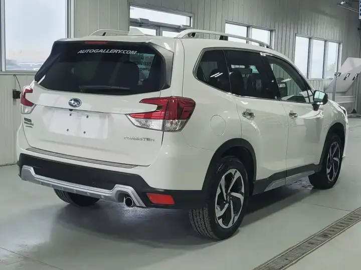 Subaru Forester 2023 photo 3