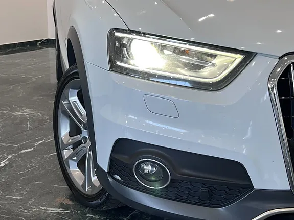 Audi Q3 2014 photo 5