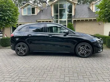 Mercedes-Benz B-Class 2022 photo 2