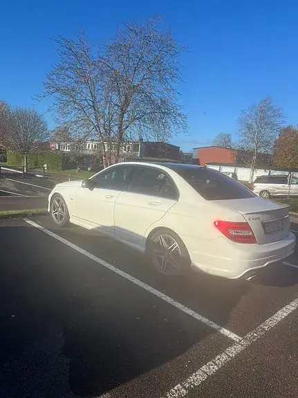 Mercedes-Benz C 220 2012 photo 3