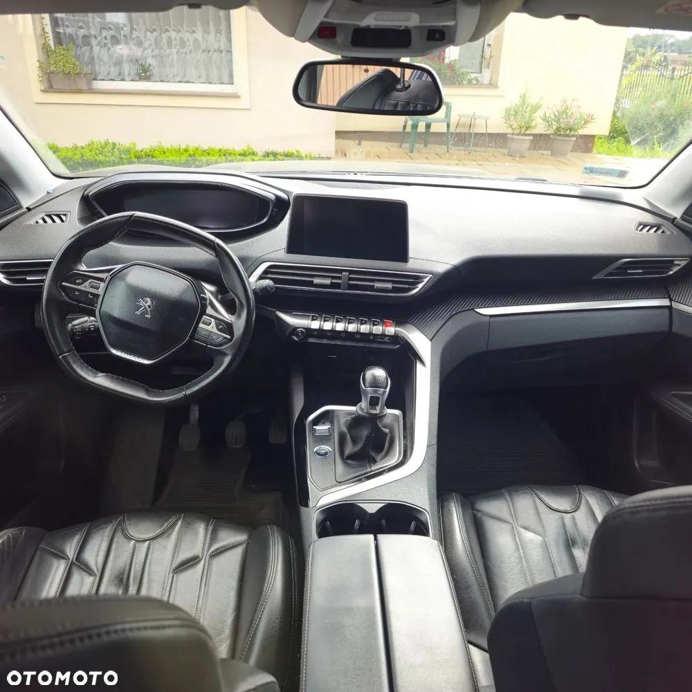Peugeot 3008 2017 photo 2