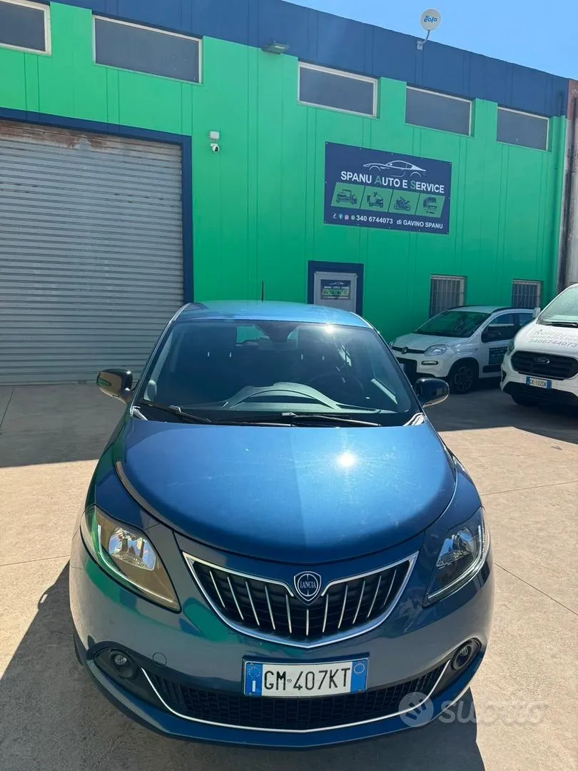 Lancia Ypsilon