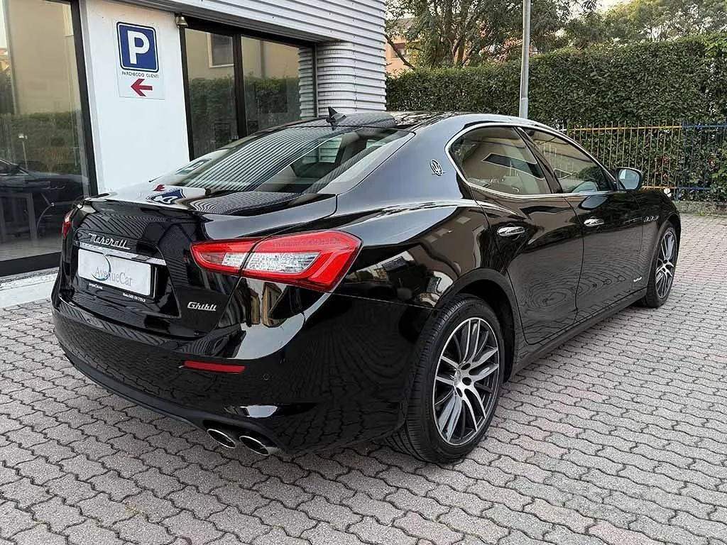 Maserati Ghibli 2017 photo 5