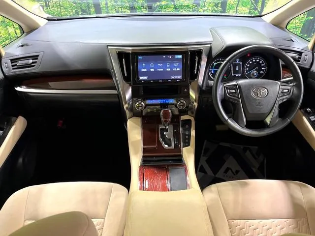 Toyota Verfia Hybrid X 2017 photo 2