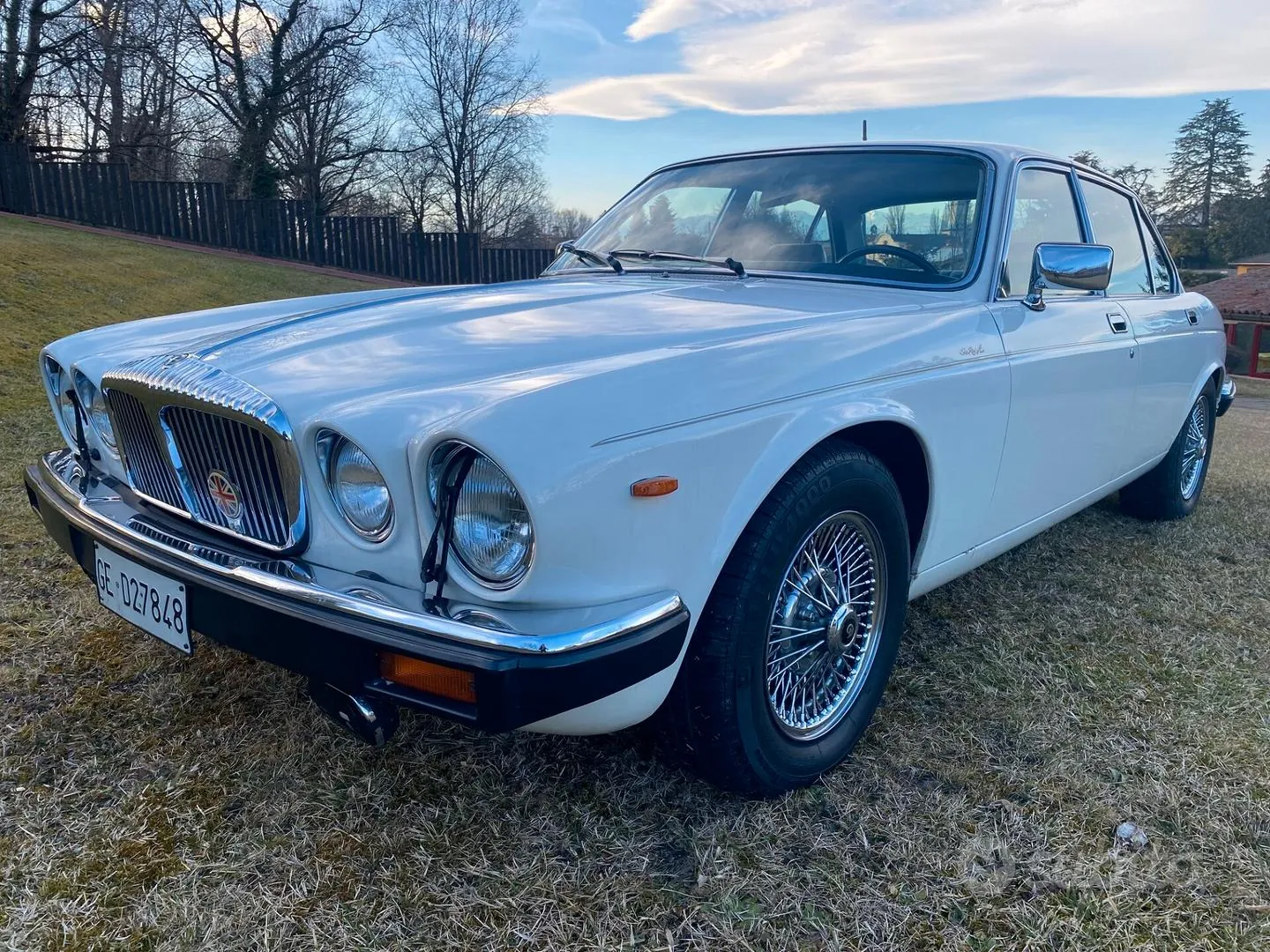 Daimler Double Six