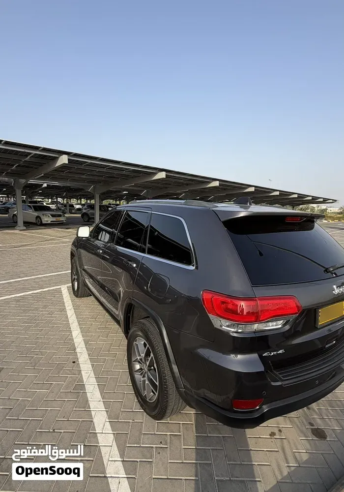 Jeep Grand Cherokee 2018 photo 3