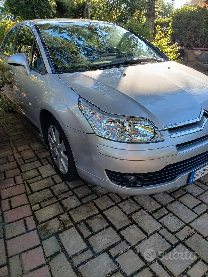 Citroen C4 2006 photo 2