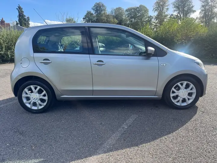 Volkswagen Up 2013 photo 5