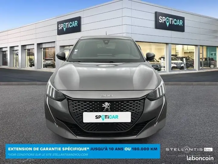 Peugeot 208 2021 photo 2
