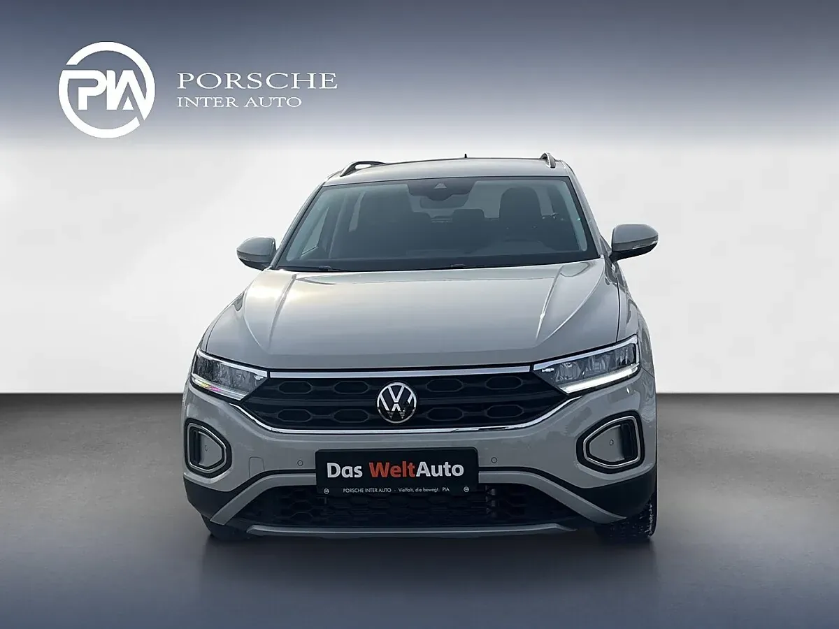 Volkswagen T-Roc 2026 photo 2