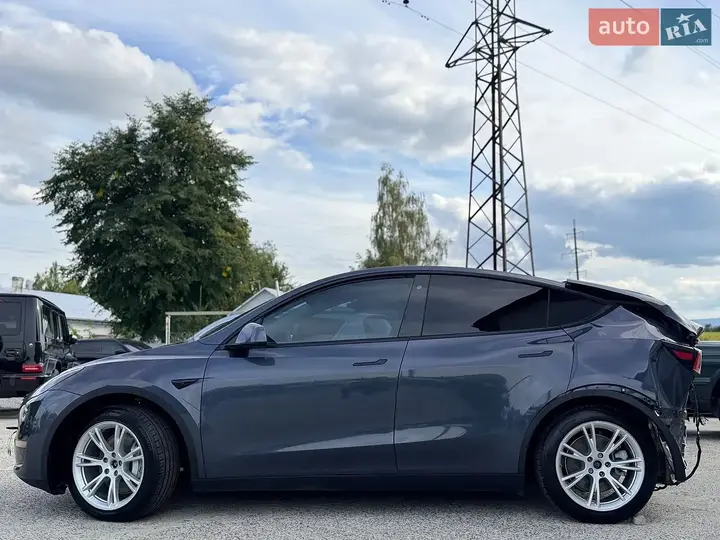 Tesla Model Y 2021 photo 4