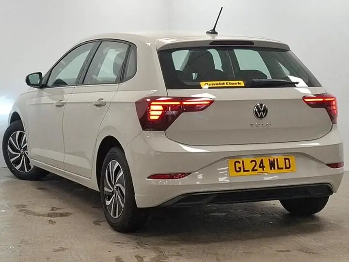 Volkswagen Polo 2024 photo 2