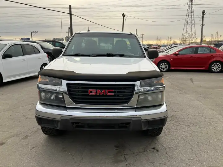 GMC Canyon 2009 photo 2