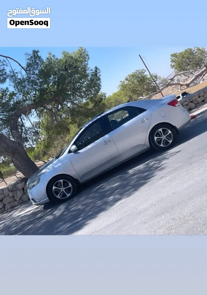 Kia Forte 2012 photo 2
