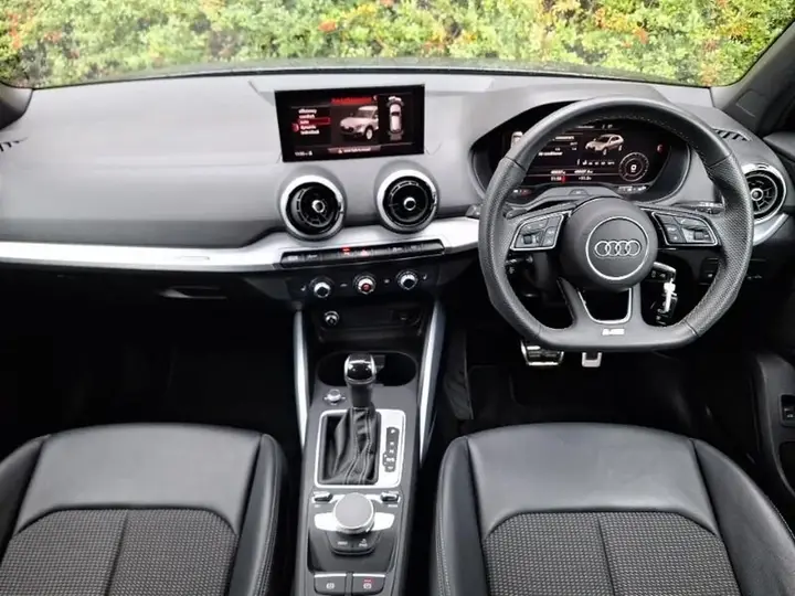 Audi Q2 2023 photo 3