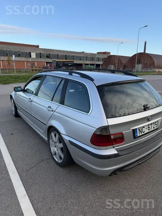 BMW 330D 2002 photo 4