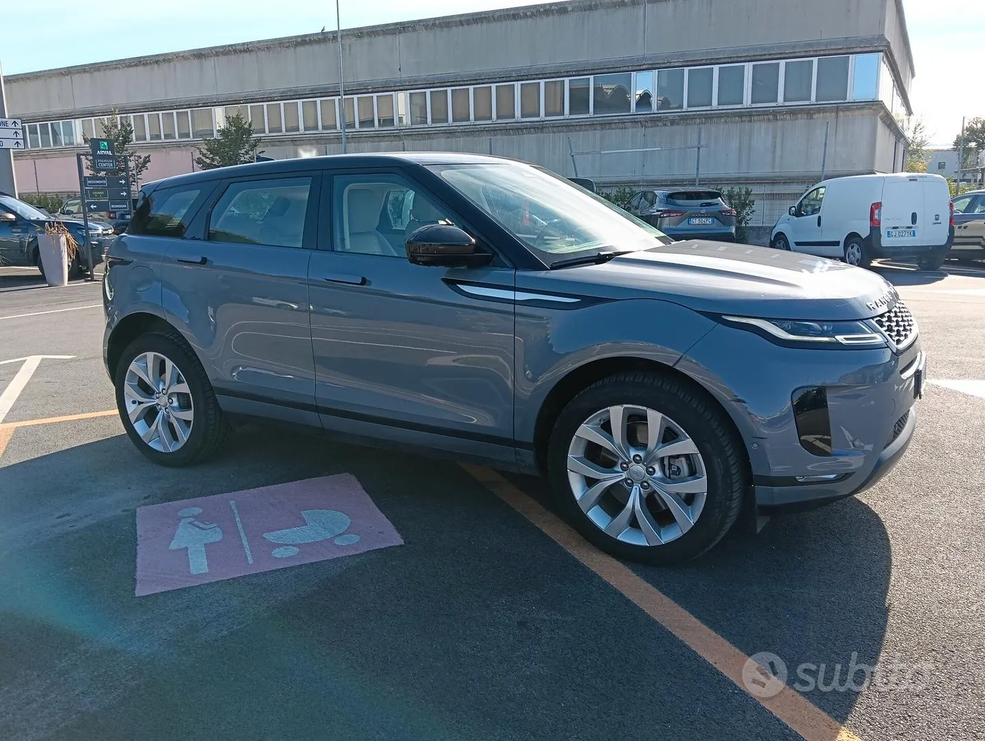 Land Rover Range Rover Evoque 2021 photo 5
