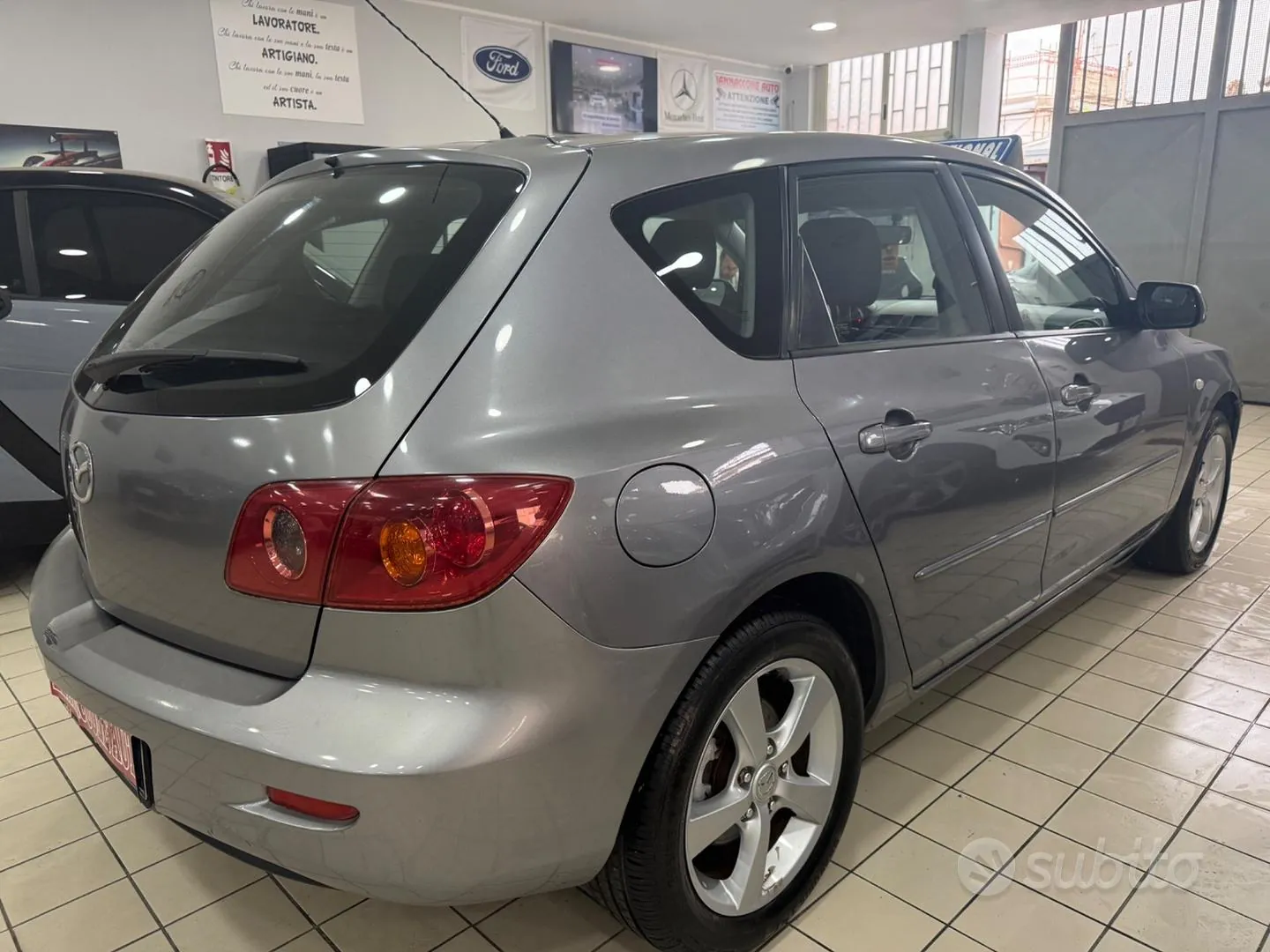 Mazda 3 2004 photo 3