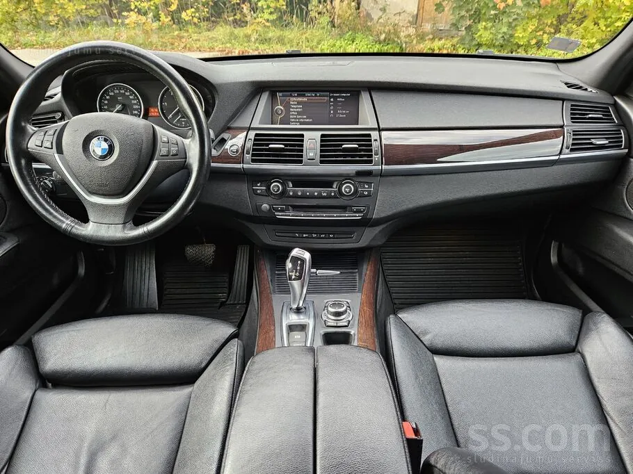 BMW X5 2011 photo 5
