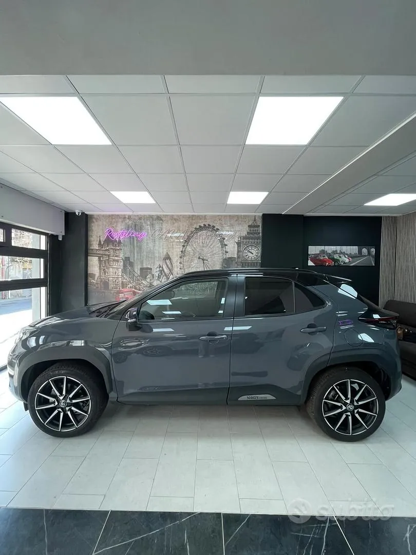 Toyota Yaris Cross 2025 photo 3