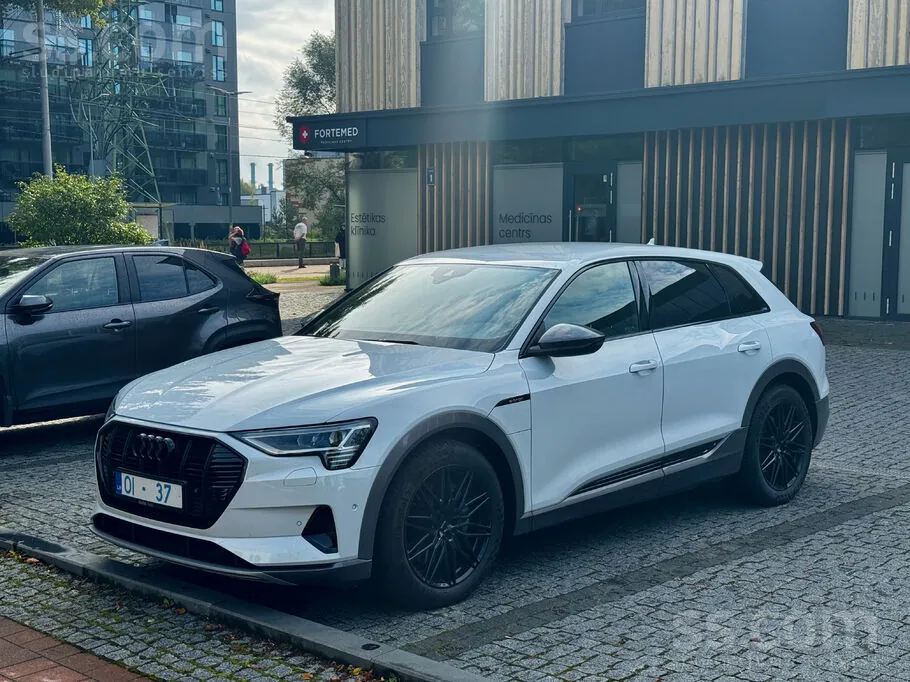 Audi E-Tron 2021 photo 4