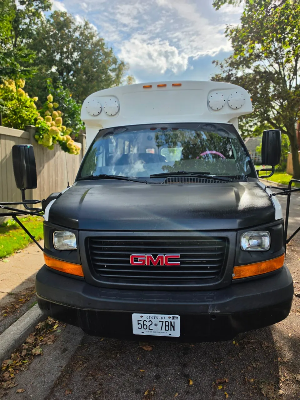GMC Savana 2014 photo 2