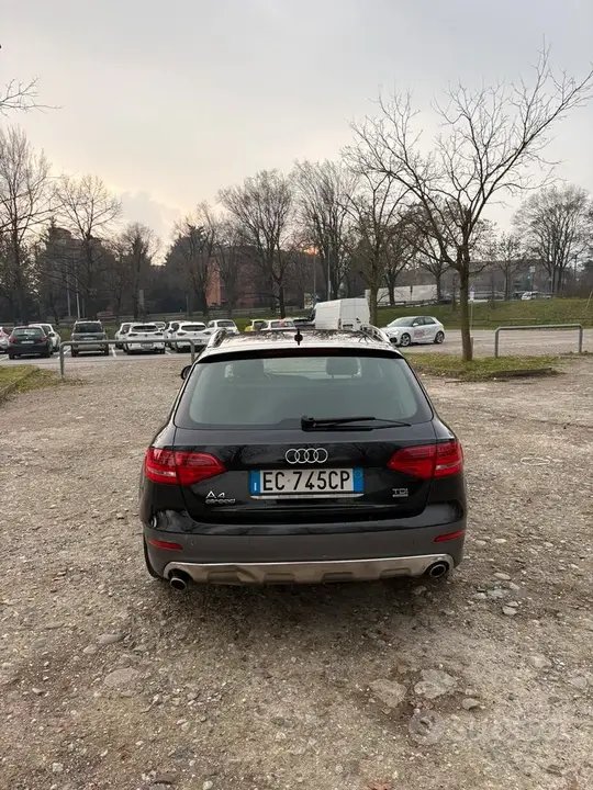 Audi A4 Allroad 2010 photo 4
