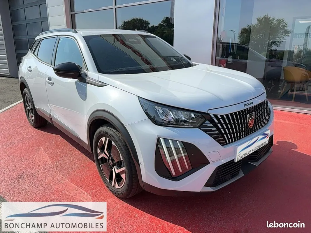 Peugeot 2008 2025 photo 3
