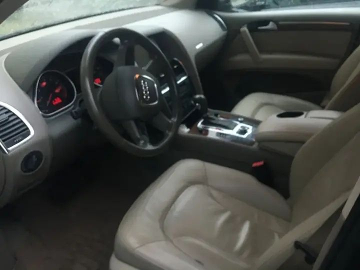 Audi Q7 2008 photo 4