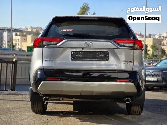 Toyota Rav4 2025 photo 2
