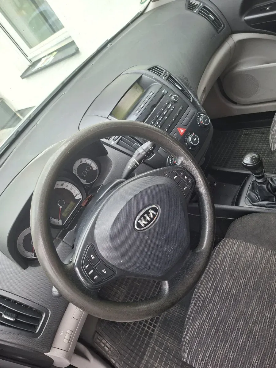 Kia Ceed 2008 photo 2