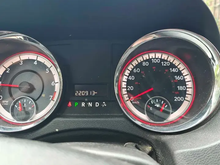Dodge Grand Caravan 2014 photo 5