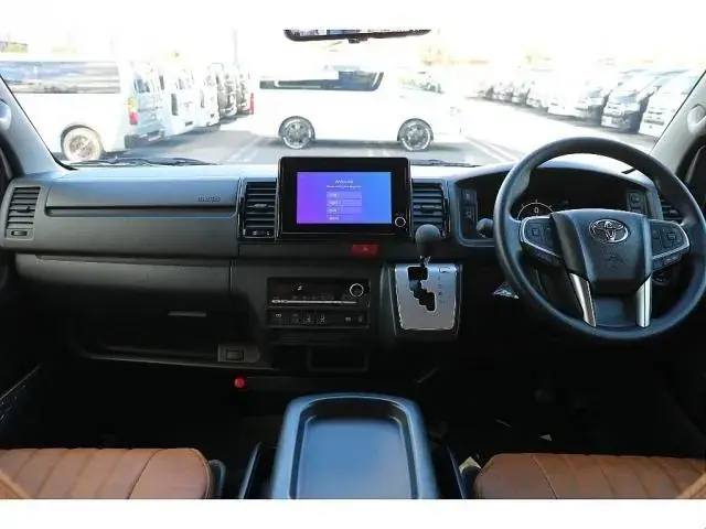 Toyota Hiace Gl 2026 photo 3