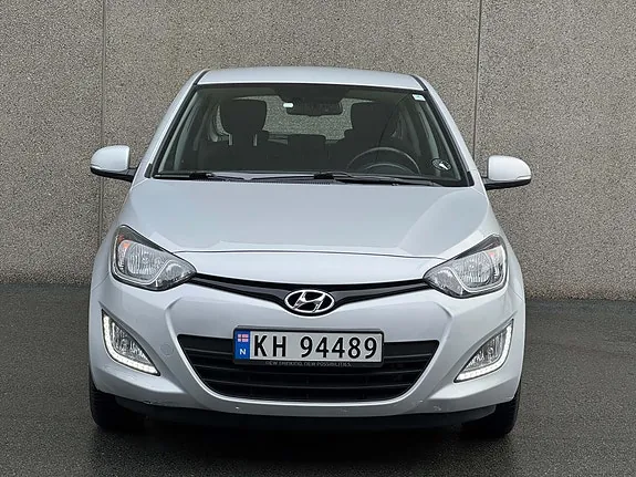 Hyundai I20 2013 photo 2