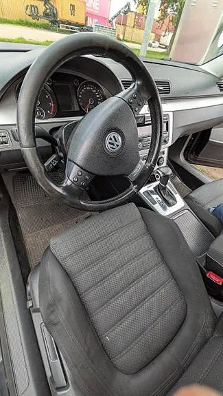 Volkswagen Passat 2009 photo 4