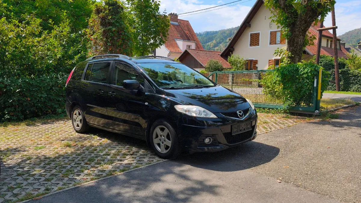 Mazda Mazda5
