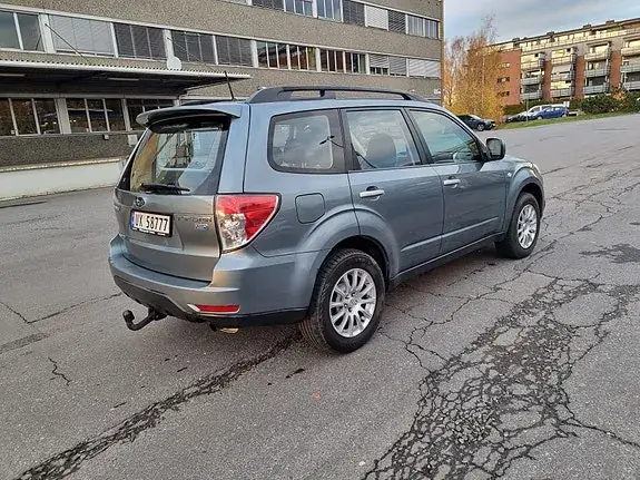 Subaru Forester 2010 photo 4