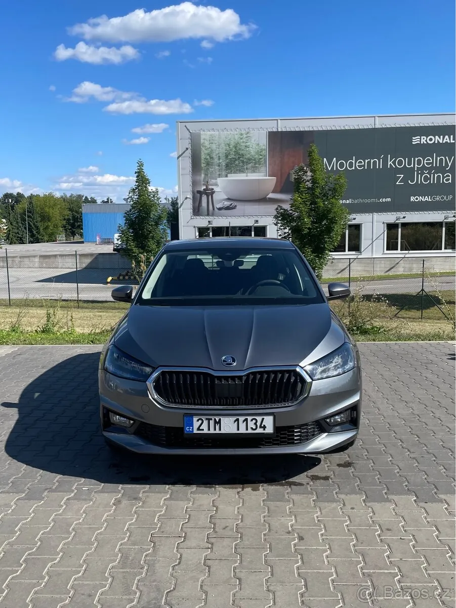 Skoda Fabia 2023 photo 2