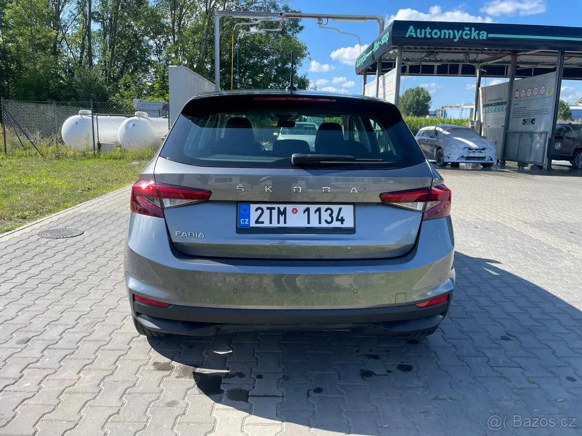 Skoda Fabia 2023 photo 5