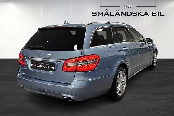 Mercedes-Benz E220 2012 photo 4