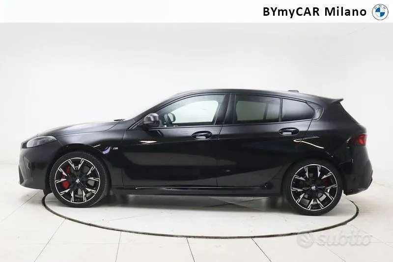 BMW 1 Series 2025 photo 3