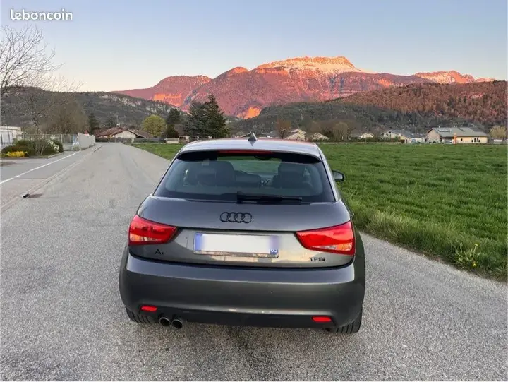Audi A1 2014 photo 2