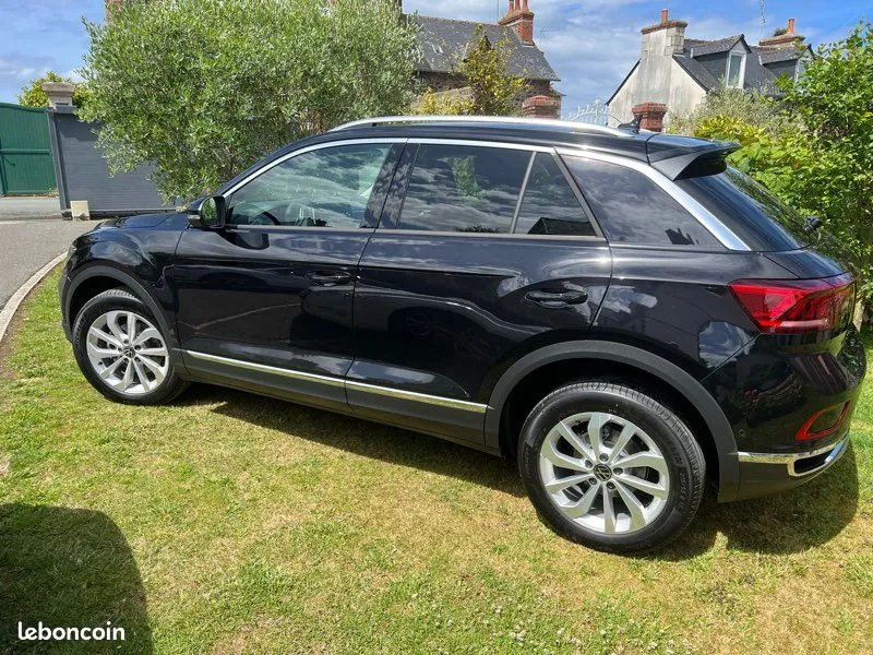 Volkswagen T-Roc 2022 photo 2